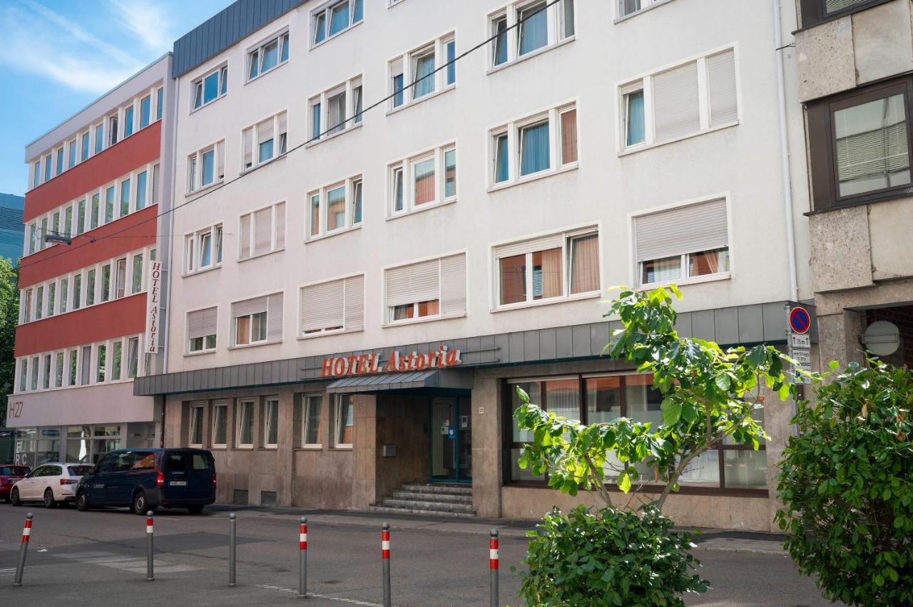 Astoria Hotel 3*